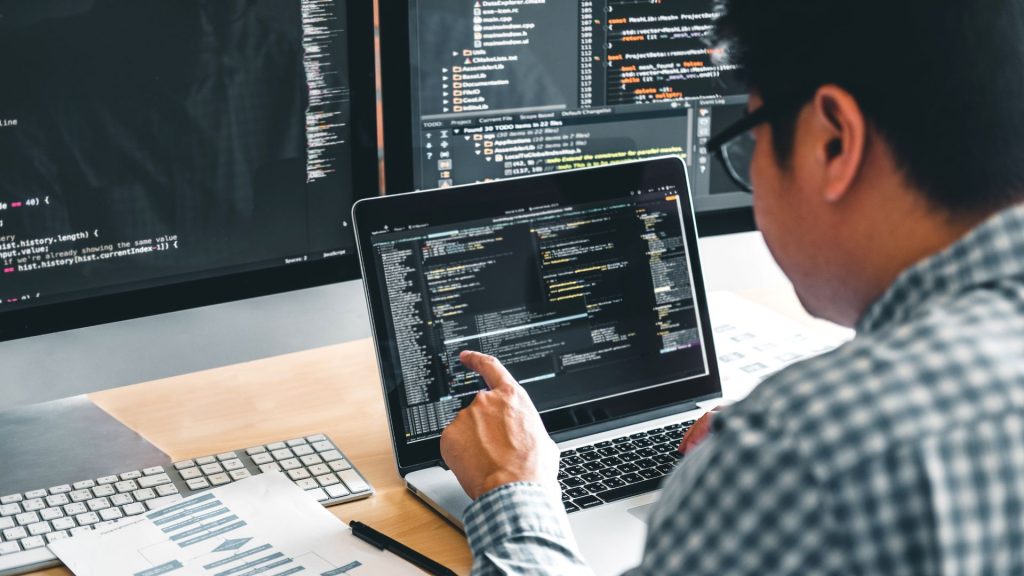 Kelas Bina Aplikasi Web Laravel 101